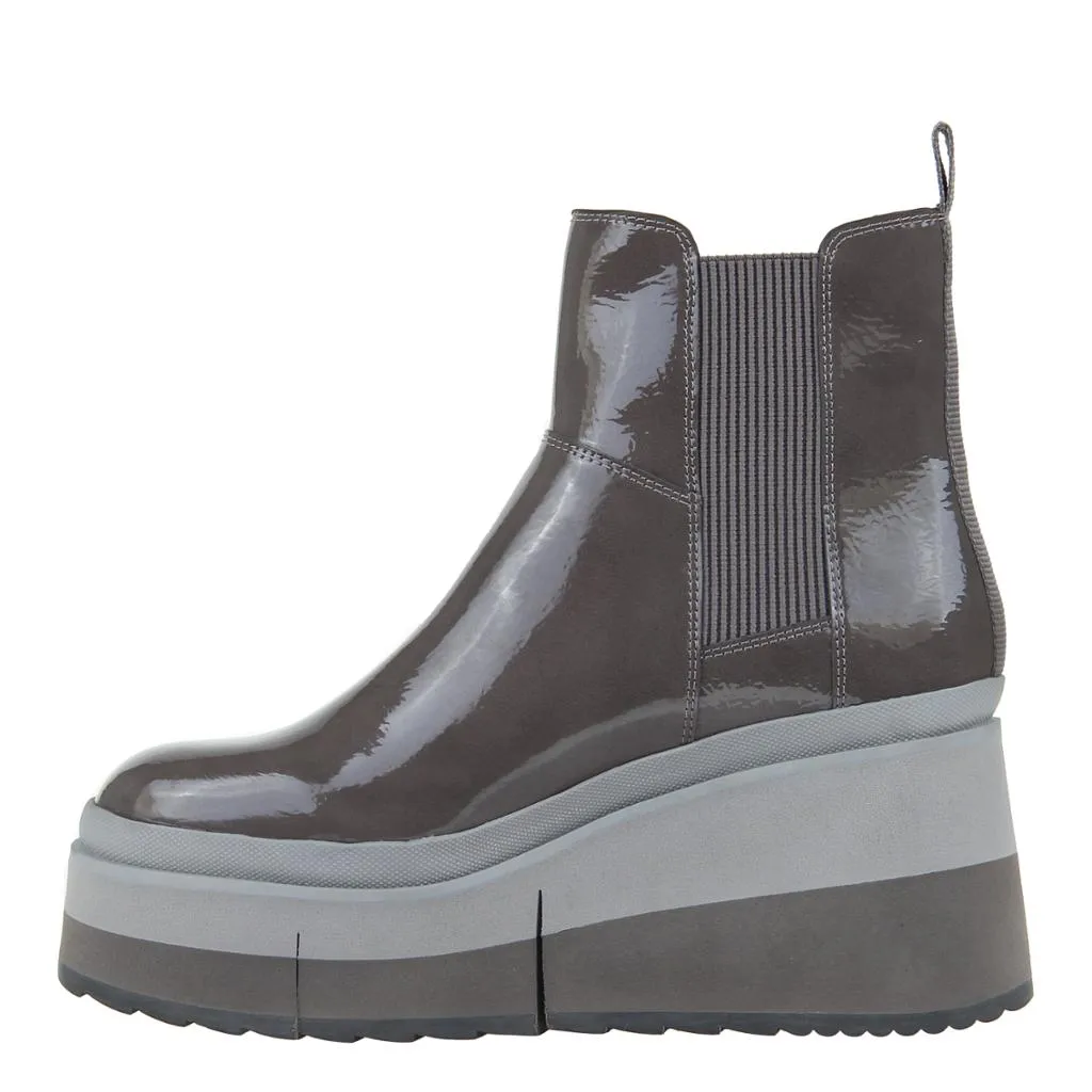 GUILD in MUD Platform Chelsea Boots