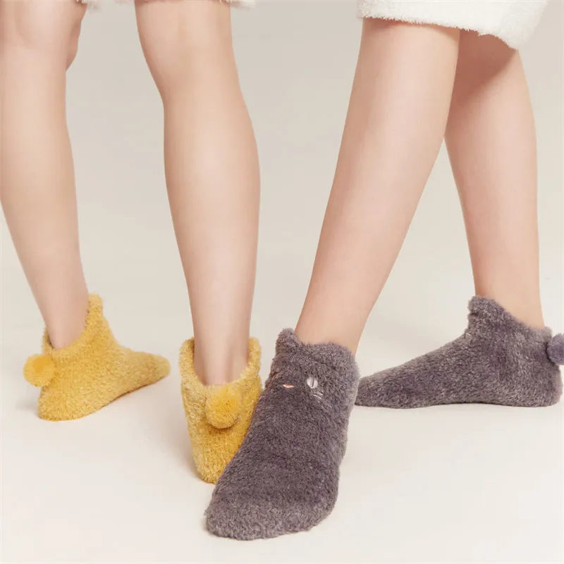 Sweetnana 3-Pack Cozy Ankle Socks for Women, Animal World Series, Non-Slip, Super Soft Fuzzy Lounge Wear Slipper Socks, Thickened Winter Stockings