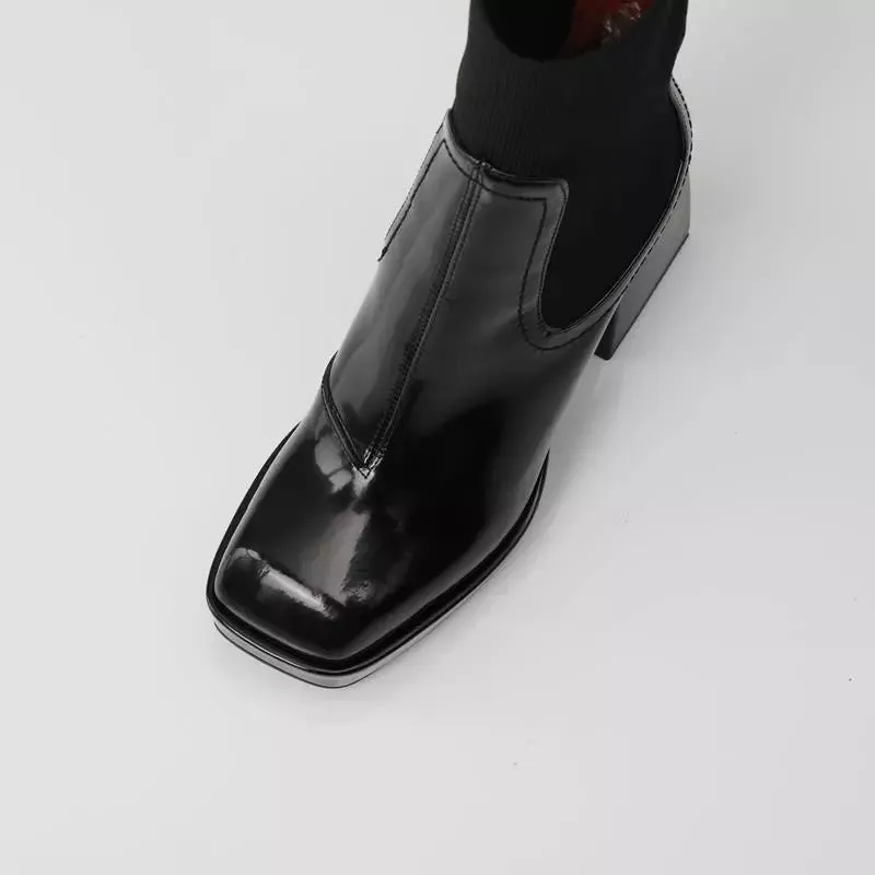 Toby Chunky Heel Chelsea Boots