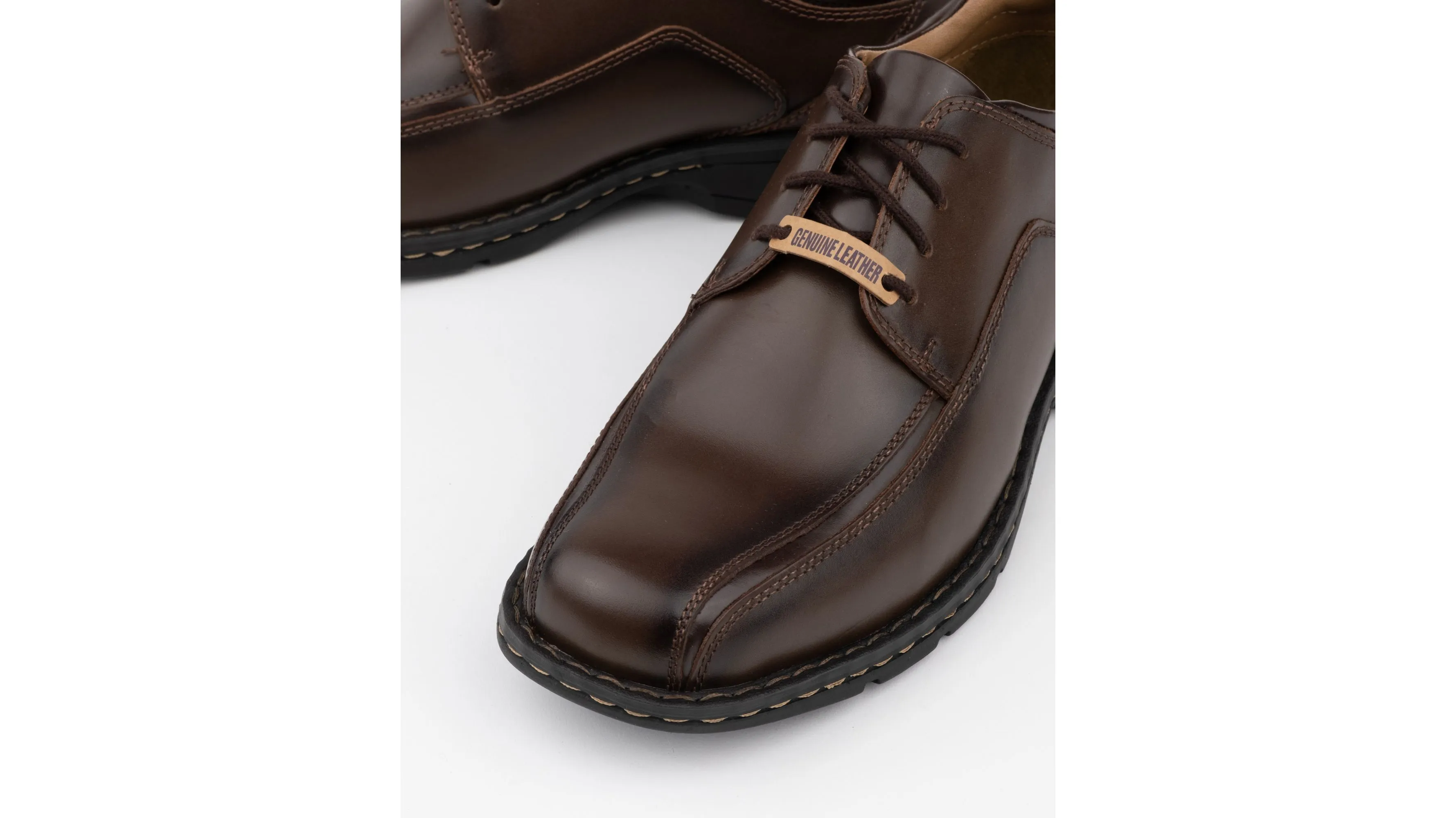 Trustee Oxford Shoes